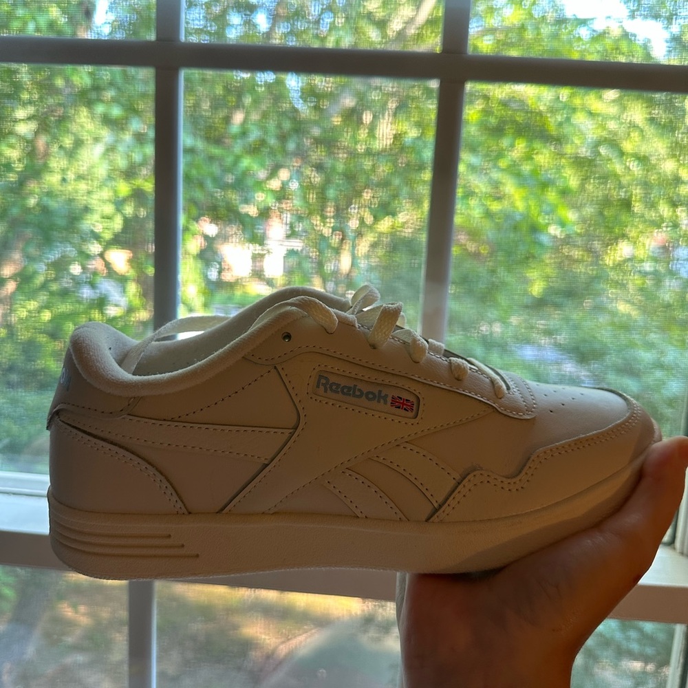 Reebok Sneakers size 8.5 Reebok shoes